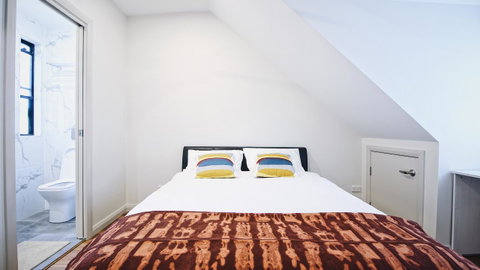 Cozy 5 Bed House In Sydney - Accommodation Port Macquarie 17