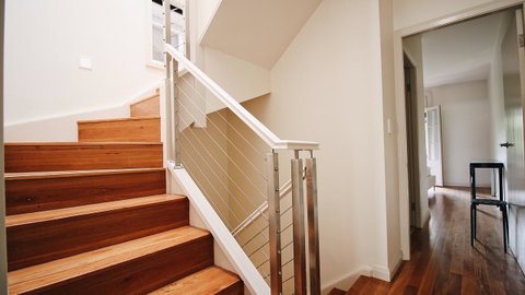 Cozy 5 Bed House In Sydney - Accommodation Port Macquarie 4