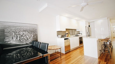 Cozy 5 Bed House In Sydney - Accommodation Port Macquarie 5