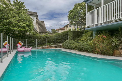 Summery, Spacious 4 Bed Home In Kurraba Point - Accommodation Port Macquarie 10