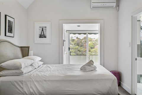 Summery, Spacious 4 Bed Home In Kurraba Point - Accommodation Port Macquarie 5