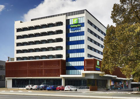 Holiday Inn Express Newcastle, An IHG Hotel - Accommodation Port Macquarie 1