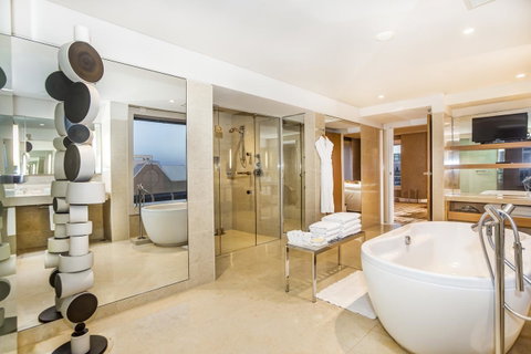 Hilton Sydney - Accommodation Port Macquarie 13
