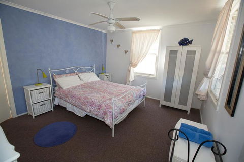 Bush & Bay Cottage - Accommodation Port Macquarie 8