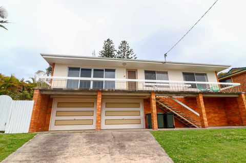 Coastal Horizons Beach House - Accommodation Port Macquarie 12