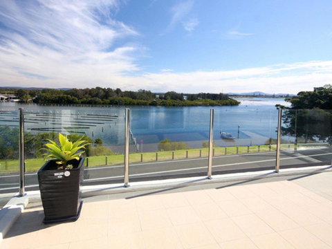 Regatta 13 - Accommodation Port Macquarie 1