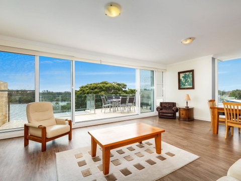 Regatta 13 - Accommodation Port Macquarie 8