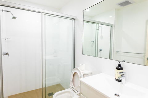 Near Train Station, New 2 BR Apt/free Parking - Accommodation Port Macquarie 33