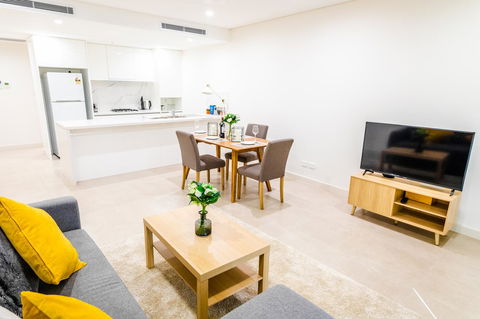 Near Train Station, New 2 BR Apt/free Parking - Accommodation Port Macquarie 3