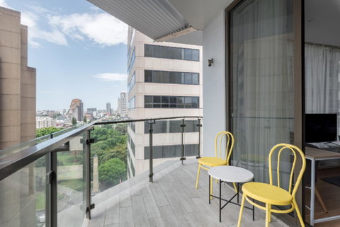 Sydney CBD Modern 2 Bedroom Apartment + Free Car Parking - Accommodation Port Macquarie 18