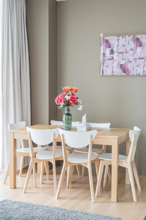 Sydney CBD Modern 2 Bedroom Apartment + Free Car Parking - Accommodation Port Macquarie 5