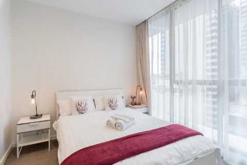 Sydney CBD Modern 2 Bedroom Apartment + Free Car Parking - Accommodation Port Macquarie 8
