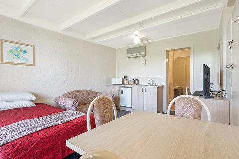 Black Dolphin Resort Motel & Apartments - Accommodation Port Macquarie 14