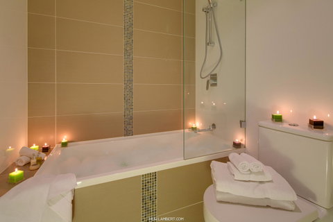 Zara Tower â€“ Luxury Suites And Apartments - Accommodation Port Macquarie 15
