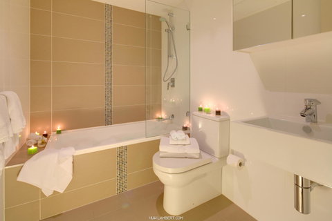 Zara Tower â€“ Luxury Suites And Apartments - Accommodation Port Macquarie 22