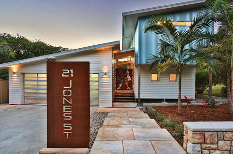 Drifted Away - Accommodation Port Macquarie 0