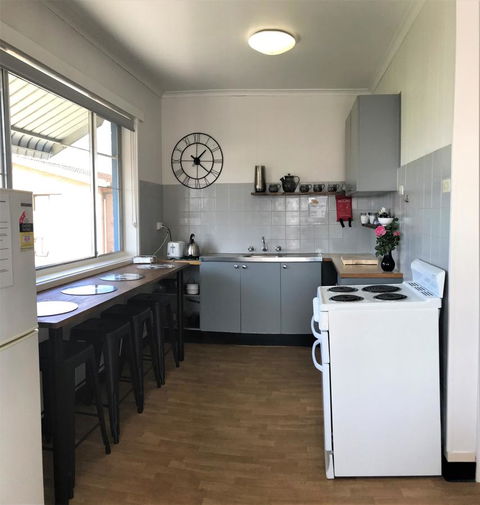 Kon Tiki Apartments - Accommodation Port Macquarie 7