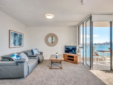 Panoramic Harbour Views And Unbeatable Comfort - Accommodation Port Macquarie 2