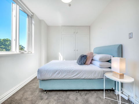 Panoramic Harbour Views And Unbeatable Comfort - Accommodation Port Macquarie 9