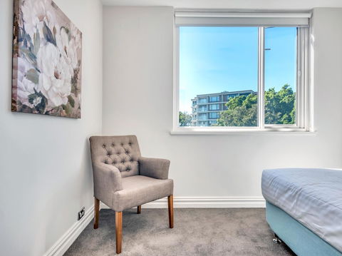 Panoramic Harbour Views And Unbeatable Comfort - Accommodation Port Macquarie 13