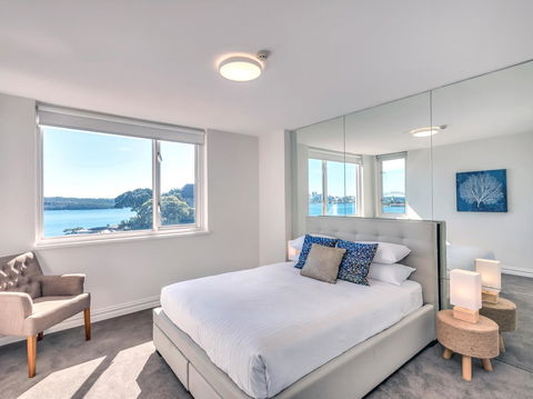 Panoramic Harbour Views And Unbeatable Comfort - Accommodation Port Macquarie 3