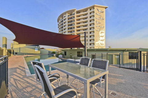 Nomikis\'On The Avenue - Accommodation Port Macquarie 12
