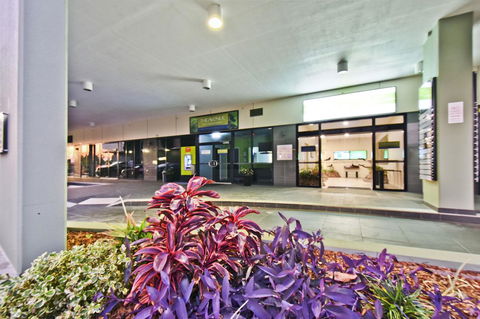 Nomikis\'On The Avenue - Accommodation Port Macquarie 19