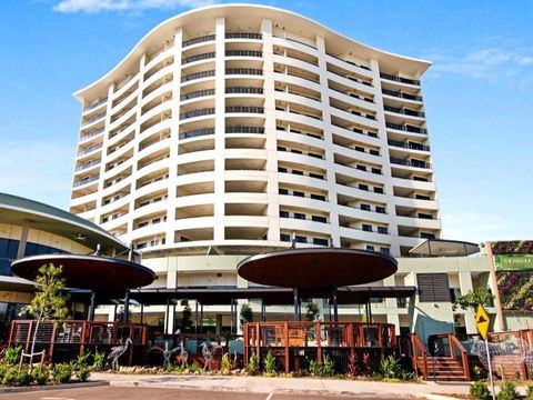 Nomikis\'On The Avenue - Accommodation Port Macquarie 16
