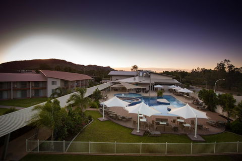 Crowne Plaza Alice Springs Lasseters, An IHG Hotel - Accommodation Port Macquarie 0