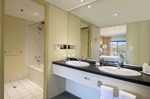 DoubleTree By Hilton Alice Springs - Accommodation Port Macquarie 36