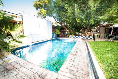 Jump Inn Alice Budget Accommodation - Accommodation Port Macquarie 1