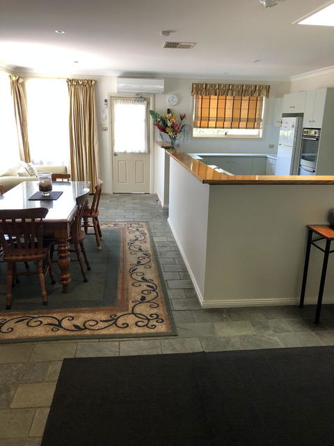 Beaches Serviced Apartments - Accommodation Port Macquarie 5