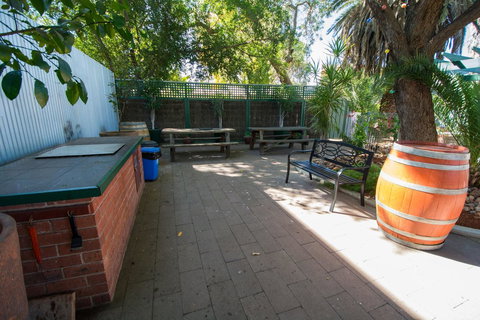 Elkira Court Motel - Accommodation Port Macquarie 1