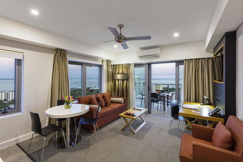 Oaks Darwin Elan Hotel - Accommodation Port Macquarie 2