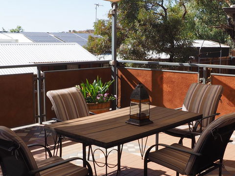 Wilmots On Dixon - Accommodation Port Macquarie 7