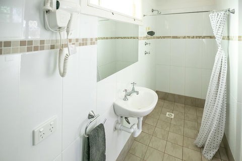 Glen Helen Lodge - Accommodation Port Macquarie 14