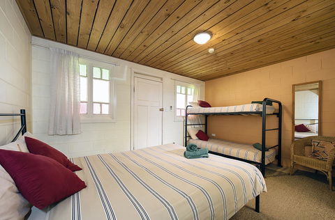 Glen Helen Lodge - Accommodation Port Macquarie 11