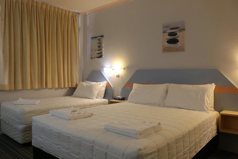 Golden Sands Motor Inn - Accommodation Port Macquarie 12