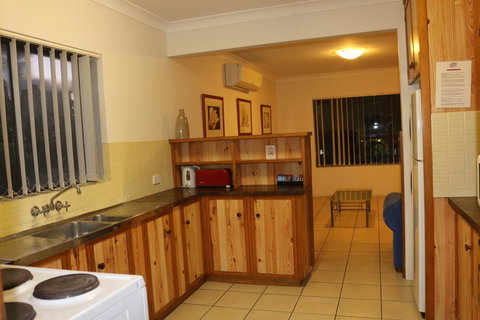Golden Sands Motor Inn - Accommodation Port Macquarie 7