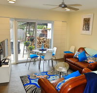 Rock Wallaby - Accommodation Port Macquarie