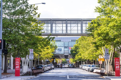 Highgate Executive Apartment City Walk Canberra - Accommodation Port Macquarie 36