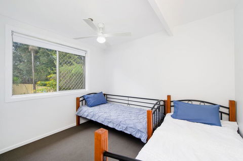 BONNY BEACH HOUSE - Holiday Accomodation With Pool - Accommodation Port Macquarie 3