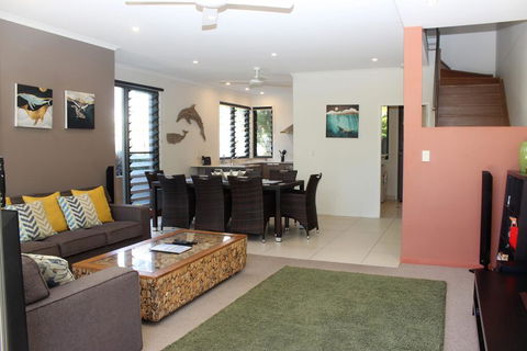 BOOM 5 - Accommodation Port Macquarie 3