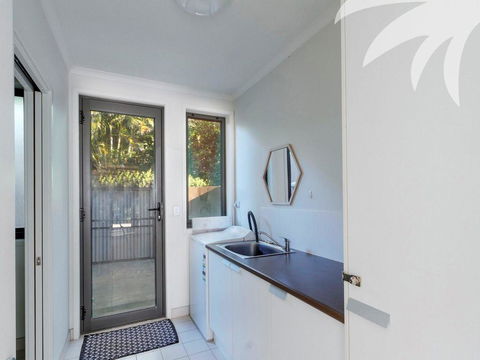 Boom 8 - Accommodation Port Macquarie 2