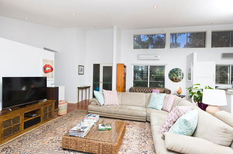 Booti Booti Lakehouse - Accommodation Port Macquarie 1
