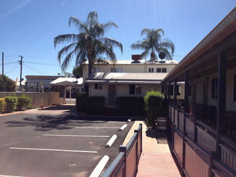 Bottle Tree Gardens Motel - Accommodation Port Macquarie 0