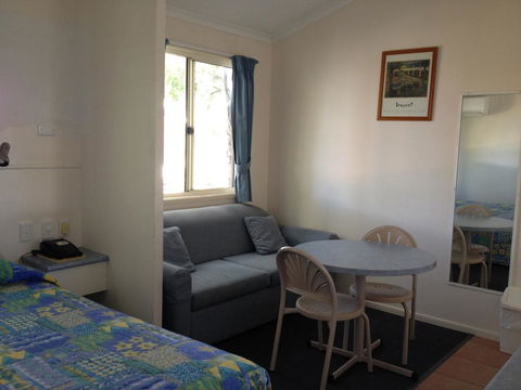 Bottle Tree Gardens Motel - Accommodation Port Macquarie 1