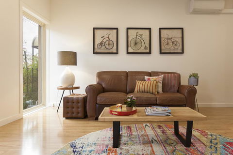 Boutique Stays - Central Park, South Melbourne Townhouse - Accommodation Port Macquarie 1