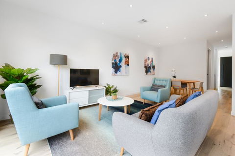 Boutique Stays - Murrumbeena Place 2 - Accommodation Port Macquarie 0