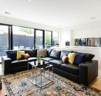 Boutique Stays-Murrumbeena Place 1 - Accommodation Port Macquarie